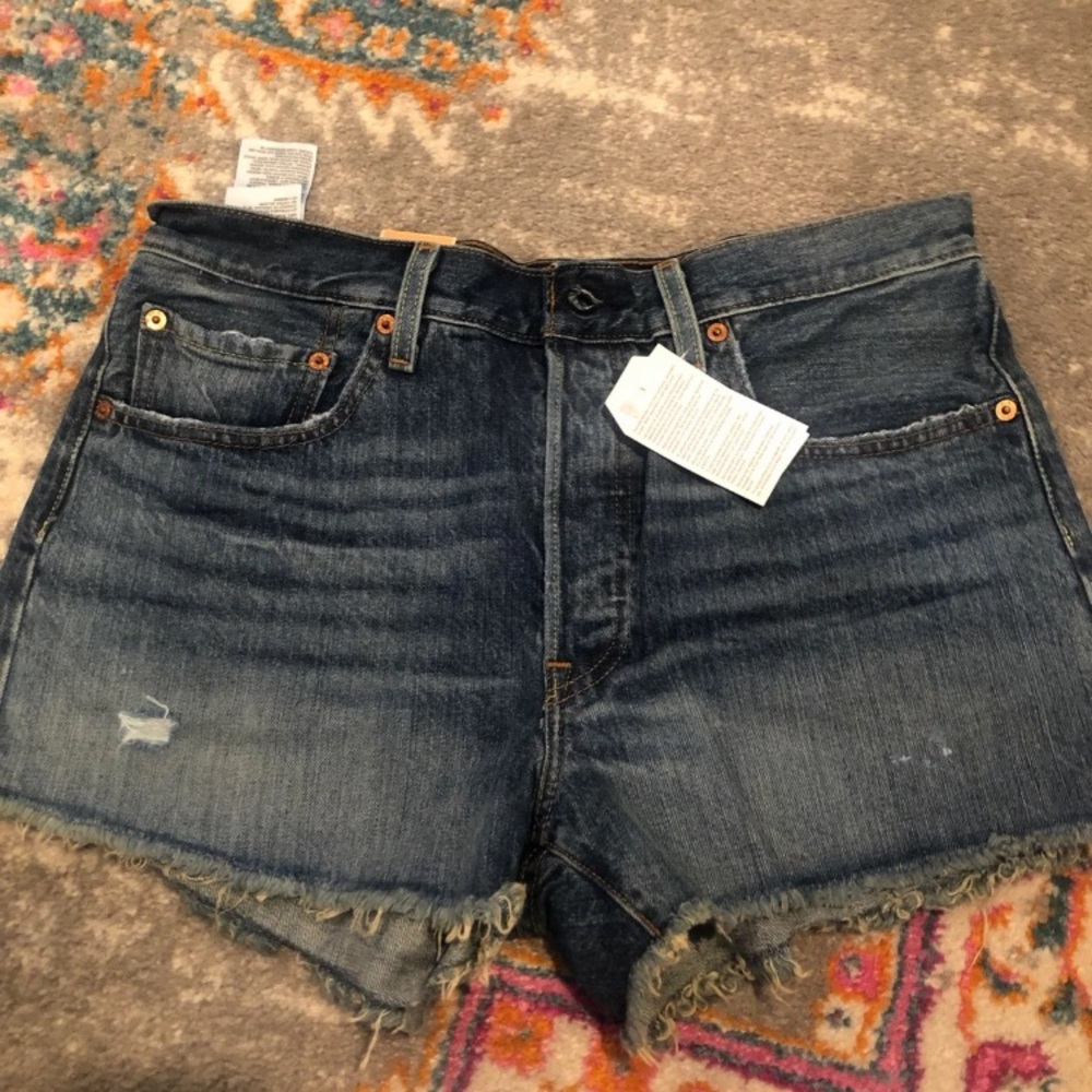 Levi’s shorts size 30